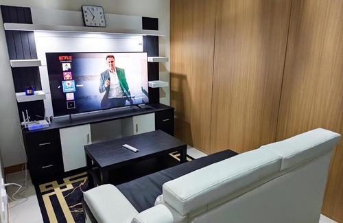 Pio del Pilar Apartment | StayCation at Red Residence