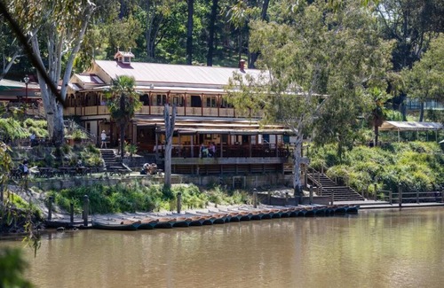 Fairfield House | StayCentral - Fairfield 4Br Home - Perry St, Fairfield - 4 Bedrooms, 6 Beds, 1 Bathrooms, 1 secure undercover parking spot and free street parking.