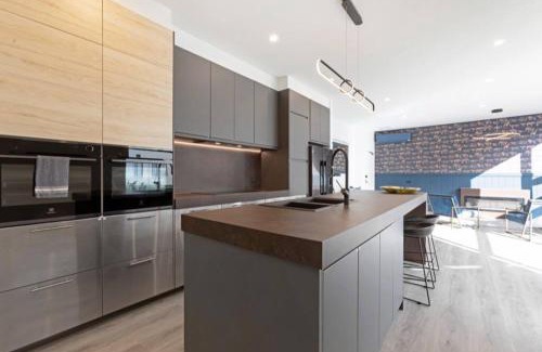 Prahran Apartment | StayCentral - Stylish light-filled Prahran Penthouse