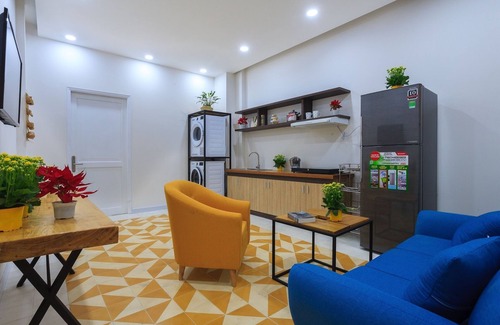 Bach Dang Riverside House | Staycious HomeNear Ben Thanh Market