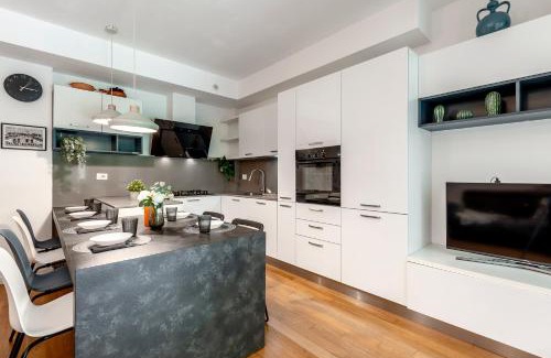 Ripamonti Corvetto Apartment | StayEasy Gargano - Stylish Apt with Private Yard