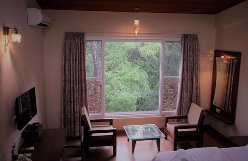 Sakleshpur Resort | STAYMAKER Nikhara Resort