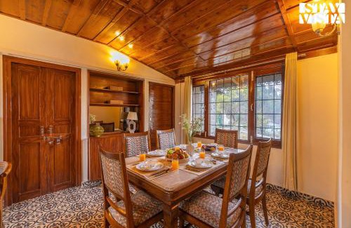 Rajgarh Villa | StayVista at Juneo Orchards 3BR with bonfire at Rajgarh Kasauli