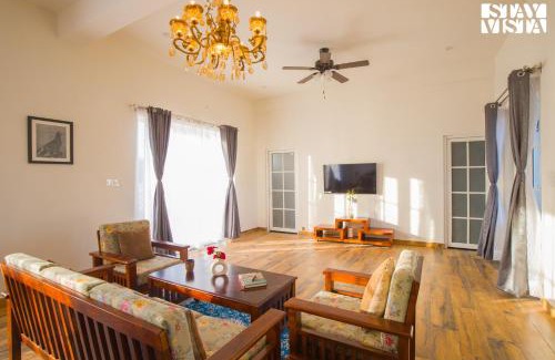 Jaipur Villa | StayVista at Mustang Meadow - Lawn & WiFi