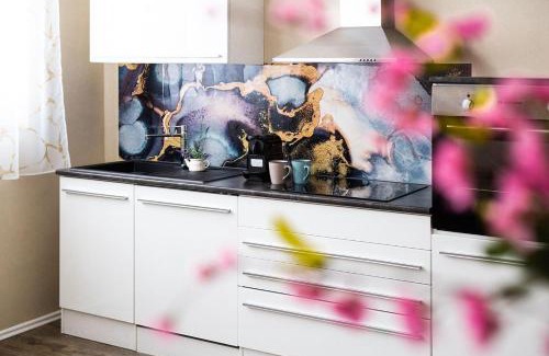 Kernstadt Apartment | STAYWELL Zentral für 7 I Küche I Parkplatz I Netflix