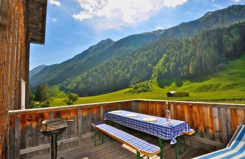 Mathon House | Steffa Hamat