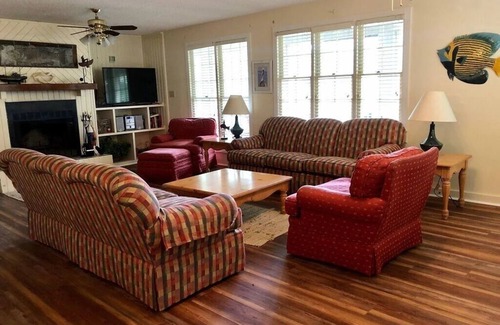 Steinhatchee Resort | Steinhatchee Landing Resort-River House B #18-Boat Dock-*THIRD NIGHT FREE*