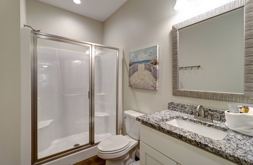 Holiday Beach House | Stella by the Sea on Thomas Dr Across the Street from the Beach!