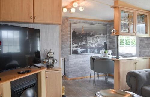 Mappleton House | Stella