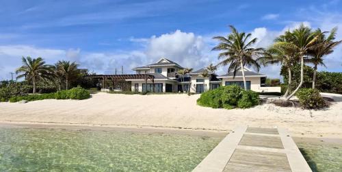 Gun Bay House | Stepping Stone 4 BR East End