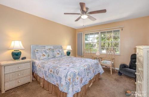 New Smyrna Beach House | STEPS from Flagler Avenue! Charming Home with Private Garage and Full Kitchen!