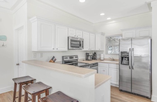 Seacrest House | Steps from Pool ! Walk or Bike to Beach! Stunning 3BR Home! ~ Turtle Crossing on