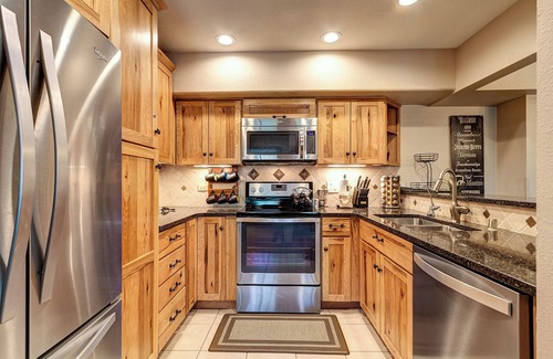 Peak 9 Condo | Steps from ski lift and Main Street
