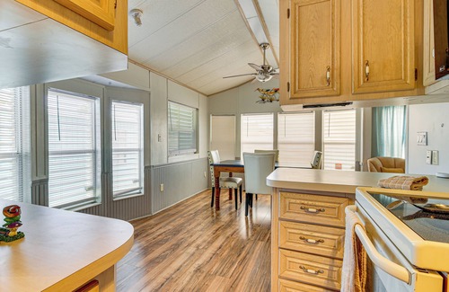 Port Isabel House | Steps to Bay! Home w/Pool Access in Port Isabel