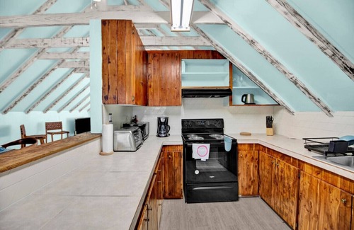 Nassau House | Steps to BEACH & Near BAHA MAR - Cozy 3bd Villa #1