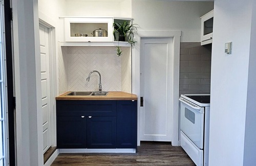 Sylvan Lake Cottage | Steps to Sylvan Lake - The Lazy Lake Loft