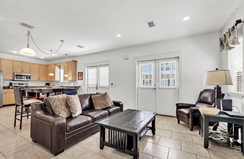 Bel Air House | 🏖️Steps to the Beach | Free Parking | Community Pool | Seaview Village #8🏖️