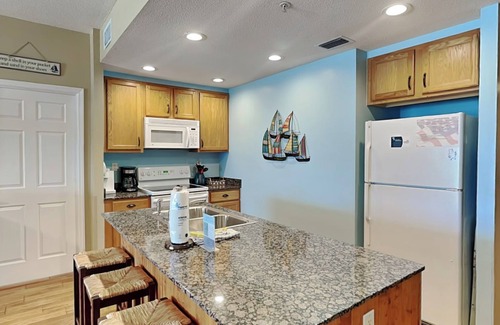 Panama City Beach Condo | Sterling Reef #106 | Sweeping Gulf View + Resort Amenities