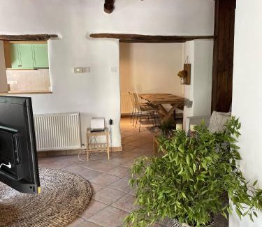 Vasa Koilaniou Villa | Stone built country house in Louvaras Village