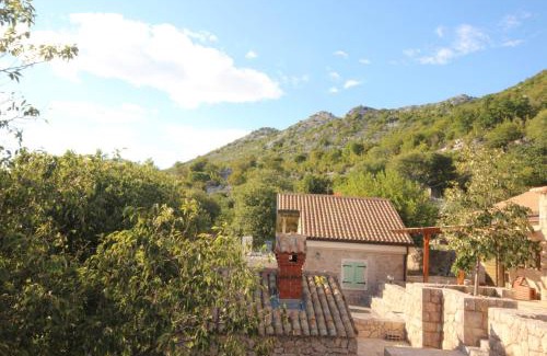 Tribanj House | Stone house Adrian