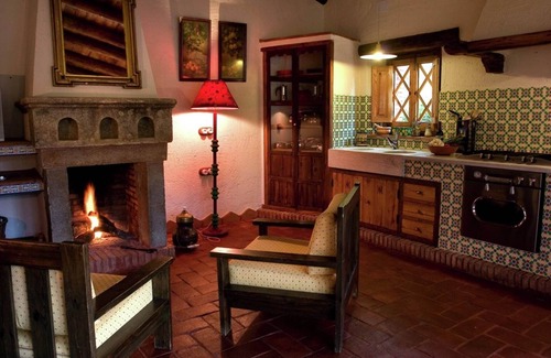 Alajar Cottage | Stone House in Alájar near Gruta de las Maravillas