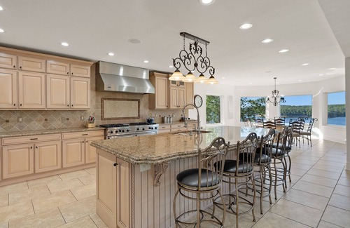 Osage Beach House | Stone's Mansion in Osage Beach MO