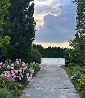 St. Mary's Hotel | Stone Willow Inn