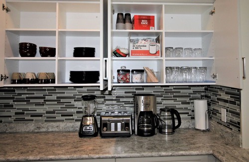 Saskatoon House | Stonebridge Peace Home - 5 mins from business area.