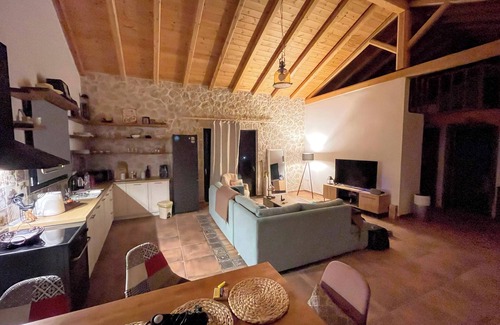 Corfu Villa | Stones family villa near beach