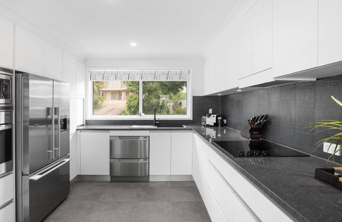 Copacabana House | Stones throw to Copacabana Beach
