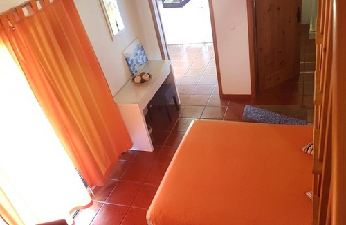 Ponta Delgada House | StoneWood Lodge AL