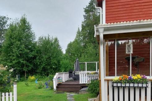 Ostersund Villa | Stor villa i lantlig miljö i Torvallaby Östersund Jämtland