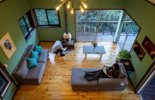 Buffalo Hills Game Reserve Ski Chalet | Storm's Hollow - Forest Cabin