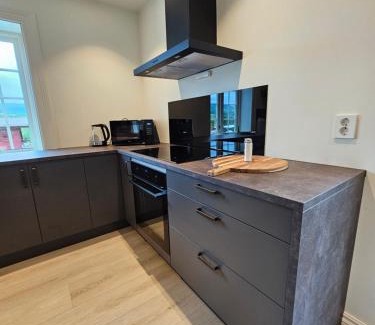 Melhus Villa | Stort hus med 2 leiligheter til leie på Lundamo, Perfekt for større grupper!