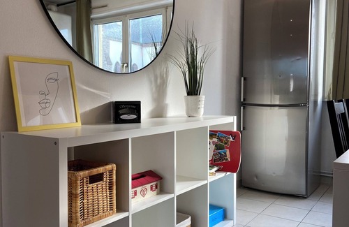 Bischheim Apartment | Strasbourg-chaleureux-parking-wi-fi-tv-proche Hypercentre