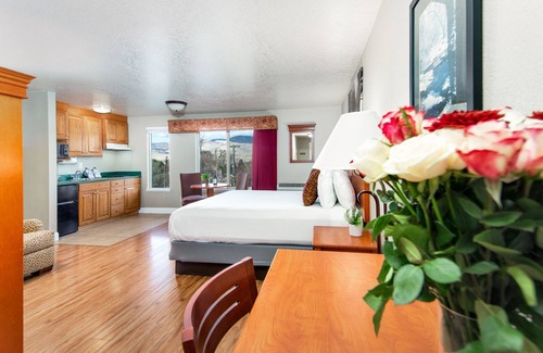 Siskiyou-Hargadine Historic District Hotel | Stratford Inn