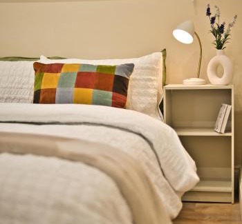 Stratford and New Town Apartment | Stratford, London E15 - modern Studio for 3