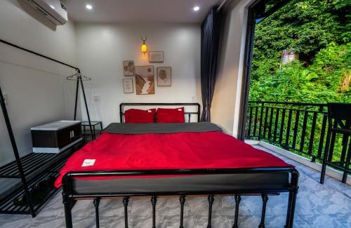 Ha Giang Bed & Breakfast | Strawberry Ha Giang Loop Tour, Motorbike Rental & Rooms