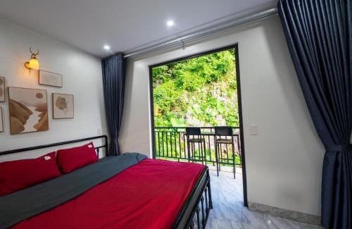 Ha Giang Bed & Breakfast | Strawberry Ha Giang Loop Tour, Motorbike Rental & Rooms