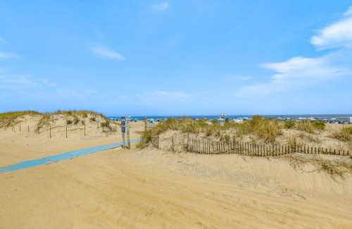 Ocean Grove Apartment | Stroll to Ocean Grove Boardwalk and Beach Sleek Apt