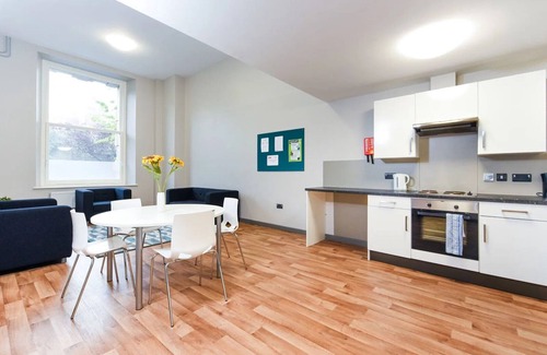 Belfast Central District Apartment | Student Only John Bell House