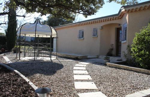 Villeneuve-de-Berg Bed & Breakfast | Studio 315
