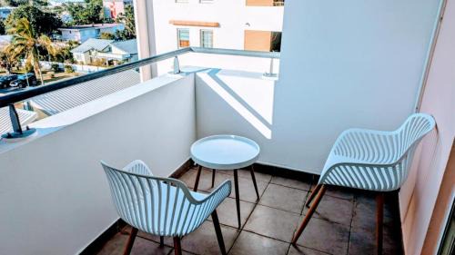 Sainte-Clotilde Centre Apartment | Studio 39m2 vue mer & parking privé