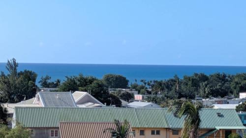 Sainte-Clotilde Centre Apartment | Studio 39m2 vue mer & parking privé