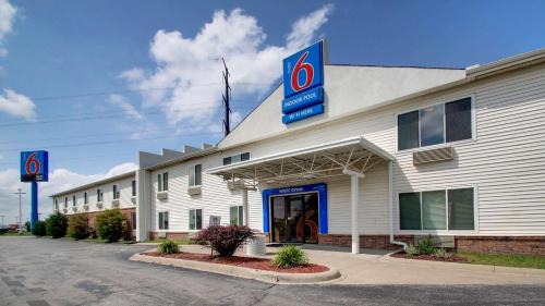 Altoona Hotel | Studio 6 Altoona IA Des Moines East