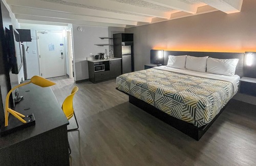 Rockford Hotel | Studio 6 Rockford, IL – RFD Airport