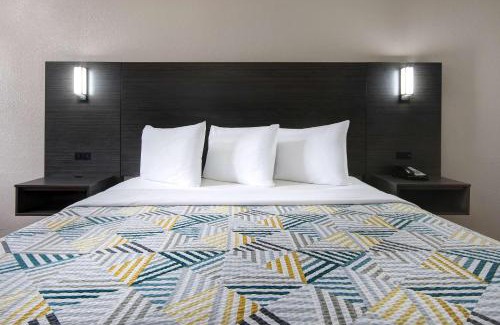 Medical Center District Hotel | Studio 6 San Antonio TX Northwest Medical Center