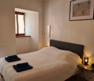 Saint-Chely-d'Apcher Apartment | Studio AL'escapade