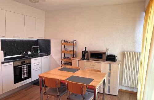 Monthey Apartment | Studio Anémones, meublé, équipé, Monthey