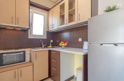 Kalligoni Apartment | Studio Apartment 'Alexandros 3 Guests' with Mountain View, Wi-Fi and Air Conditioning